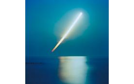 青い空の日に #48(太陽の線)